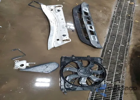 2019 Mercedes-Benz Glc 300 4Matic z USA, uszkodzony, nr VIN WDC0G4KB6KV145335